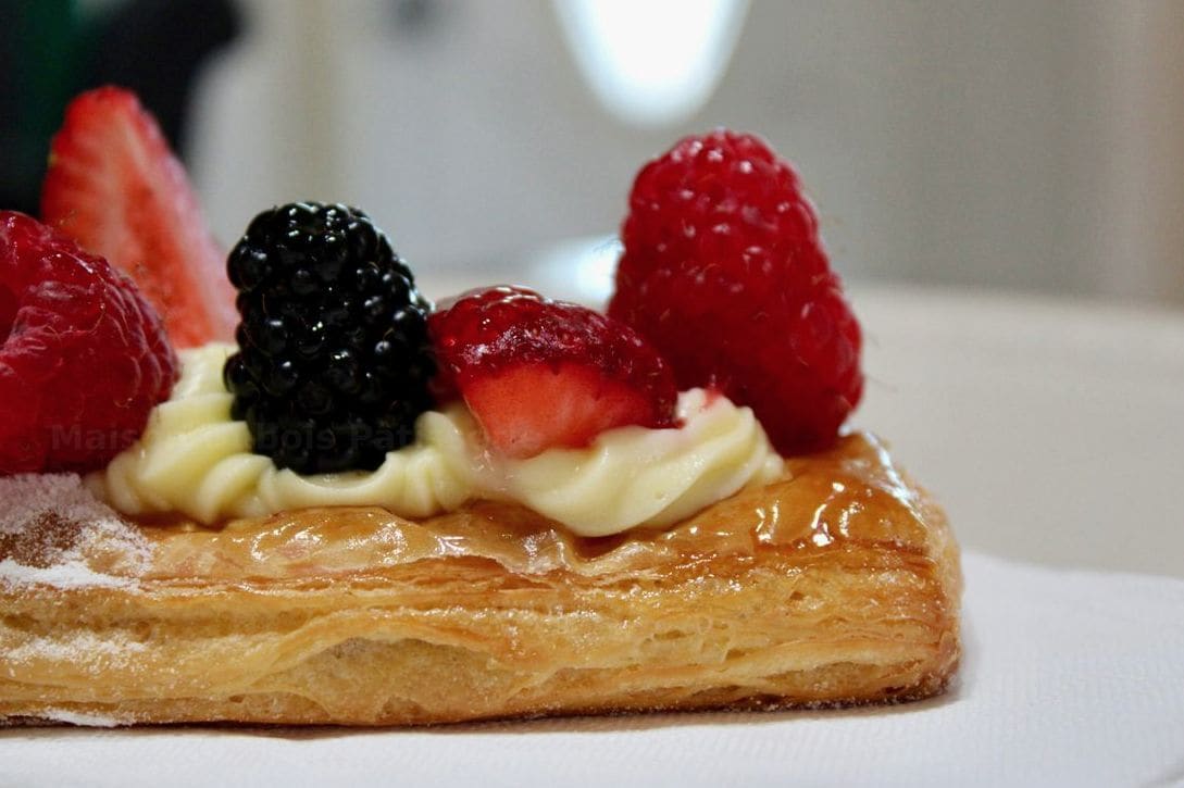 Éclairs et religieuses artisanales